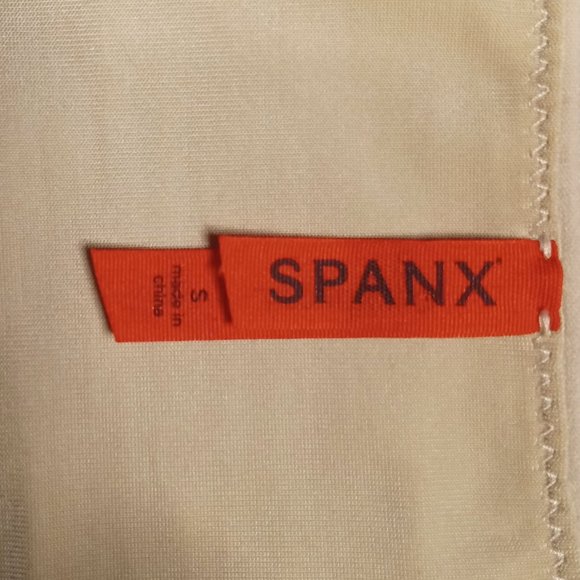 SPANX Soft Nude Camisole Stretch Tank Top Size US S - Picture 3 of 6